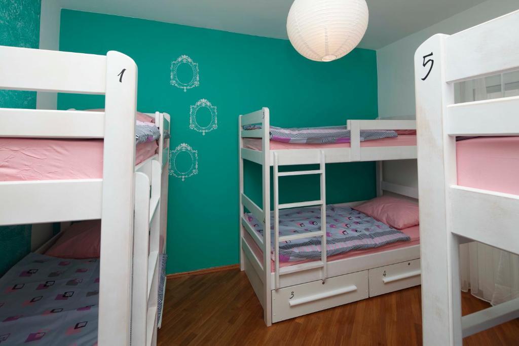 Pozitiv Hostel Zagreb Quarto foto