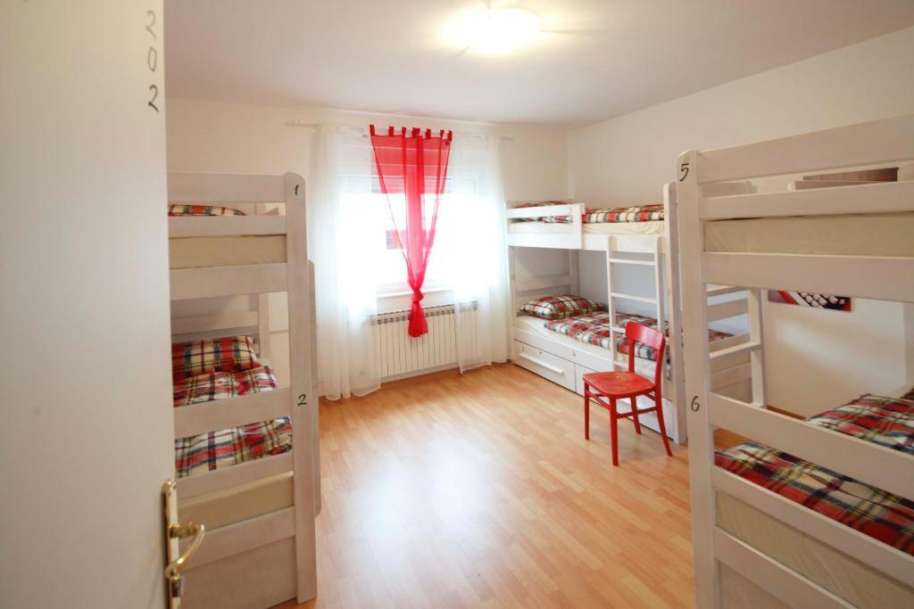 Pozitiv Hostel Zagreb Quarto foto